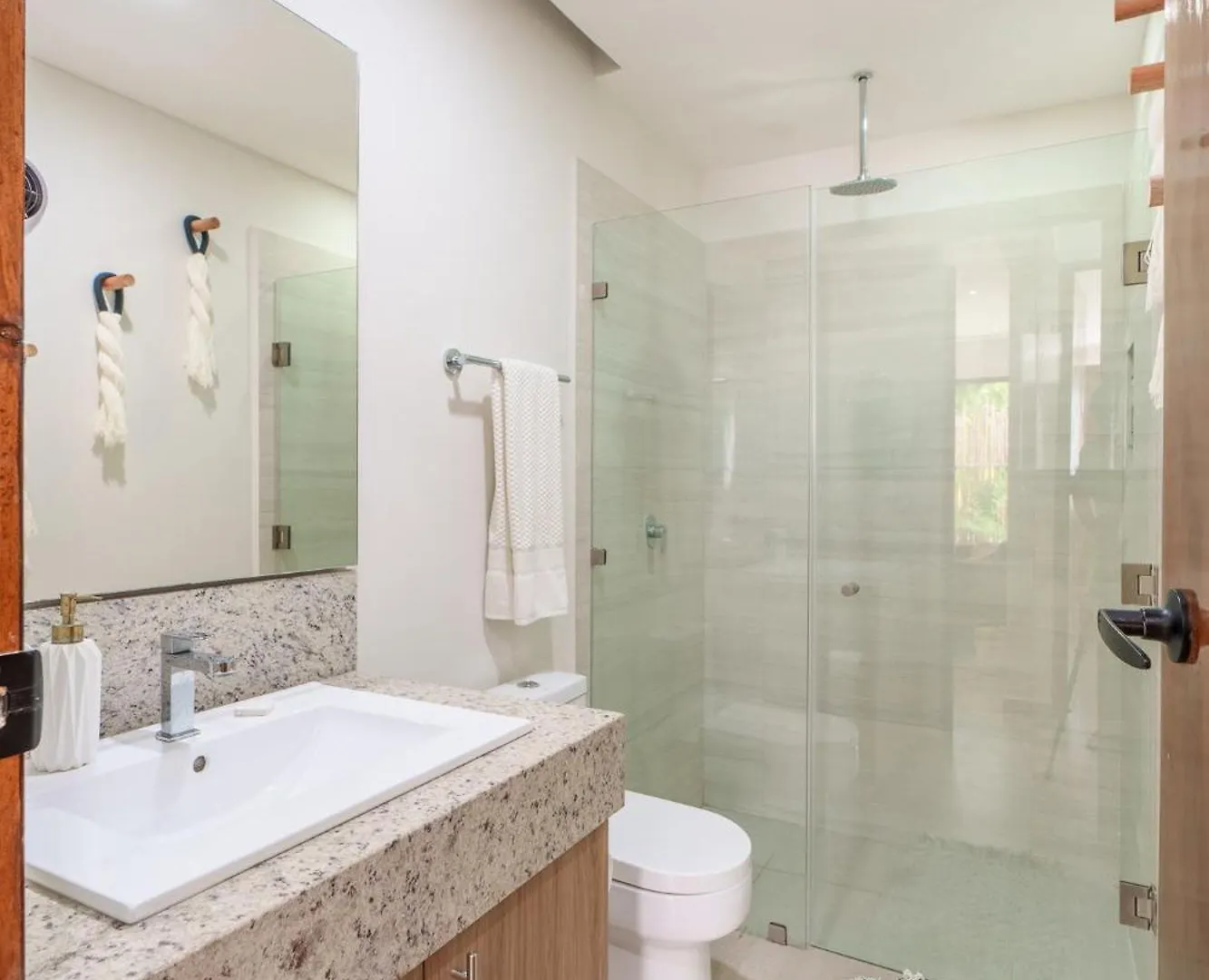 Downtown Penthouse With Private Pool, Rooftop Pool And Gym, Short Distance From Beaches, Restaurants & Nightlife Tulum Mexique